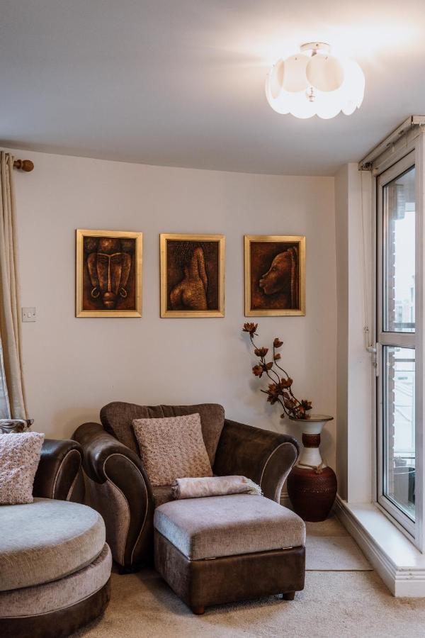 Smithfield Square Nest Entire Apt Dublin Exterior foto